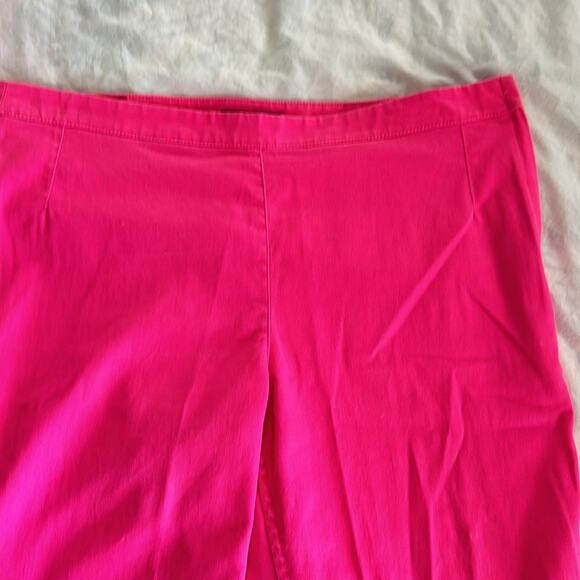 H&M women’s size 12 Hot Pink Skinny legs stretchy jean. Side zipper, no pockets - Picture 4 of 7